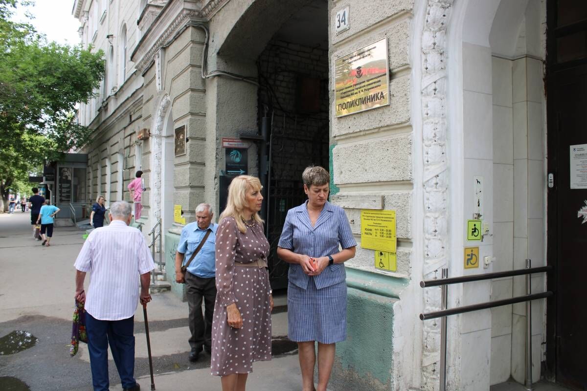 В Октябрьском районе провели мониторинг доступности зданий бюро  медико-социальной экспертизы для людей с инвалидностью