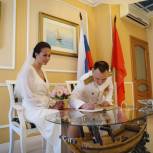 В Кронштадте «Единая Россия» помогла организовать церемонию бракосочетания для участника СВО