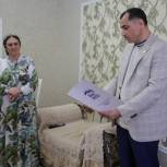 В Чечне активисты «Единой России» поздравили «семейных долгожителей» с Днем семьи, любви и верности