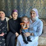 Единороссы встретились с семьей погибшего в ходе СВО бойца Каспийской флотилии в Бежтинском участке