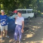 Единороссы Тимашевского района организовали воду для автомобилистов
