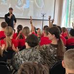 Депутат «Единой России» обсудил вопросы патриотизма со школьниками Лискинского района