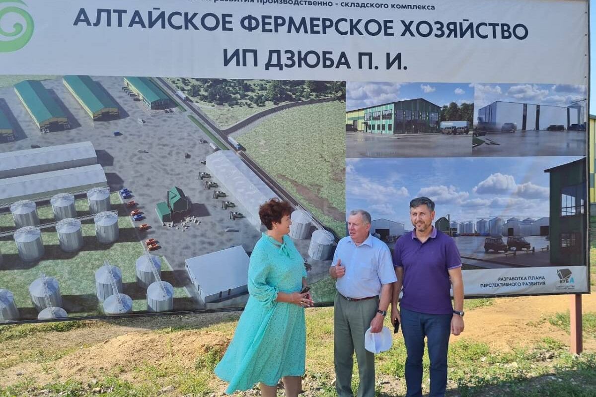 Депутат Госдумы Иван Лоор встретился с аграриями Баевского района