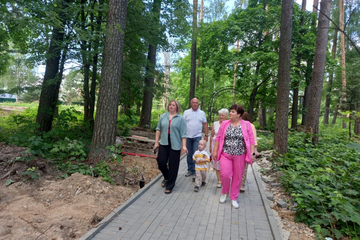 Сергей Зудин проверил ход строительства парка в поселке Никольское  Костромского района | 18.07.2024 | Кострома - БезФормата