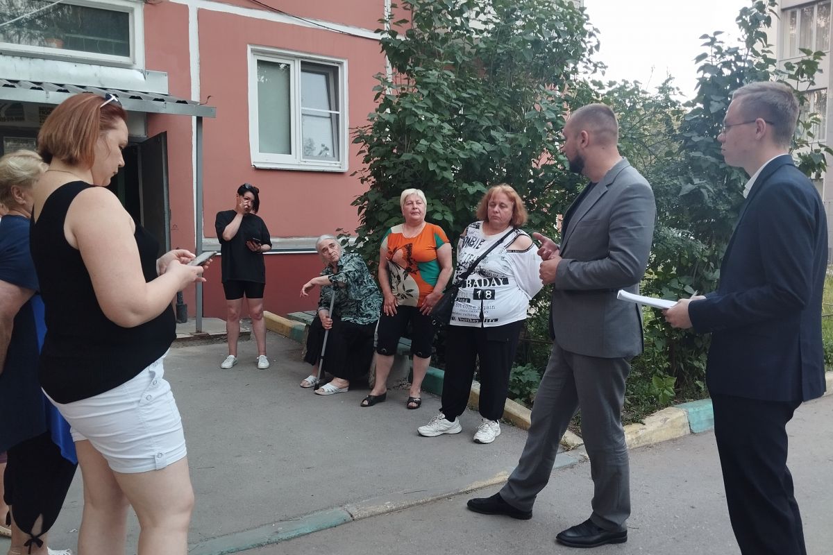 Никита Бурвиков провёл встречу с жителями Пролетарского округа