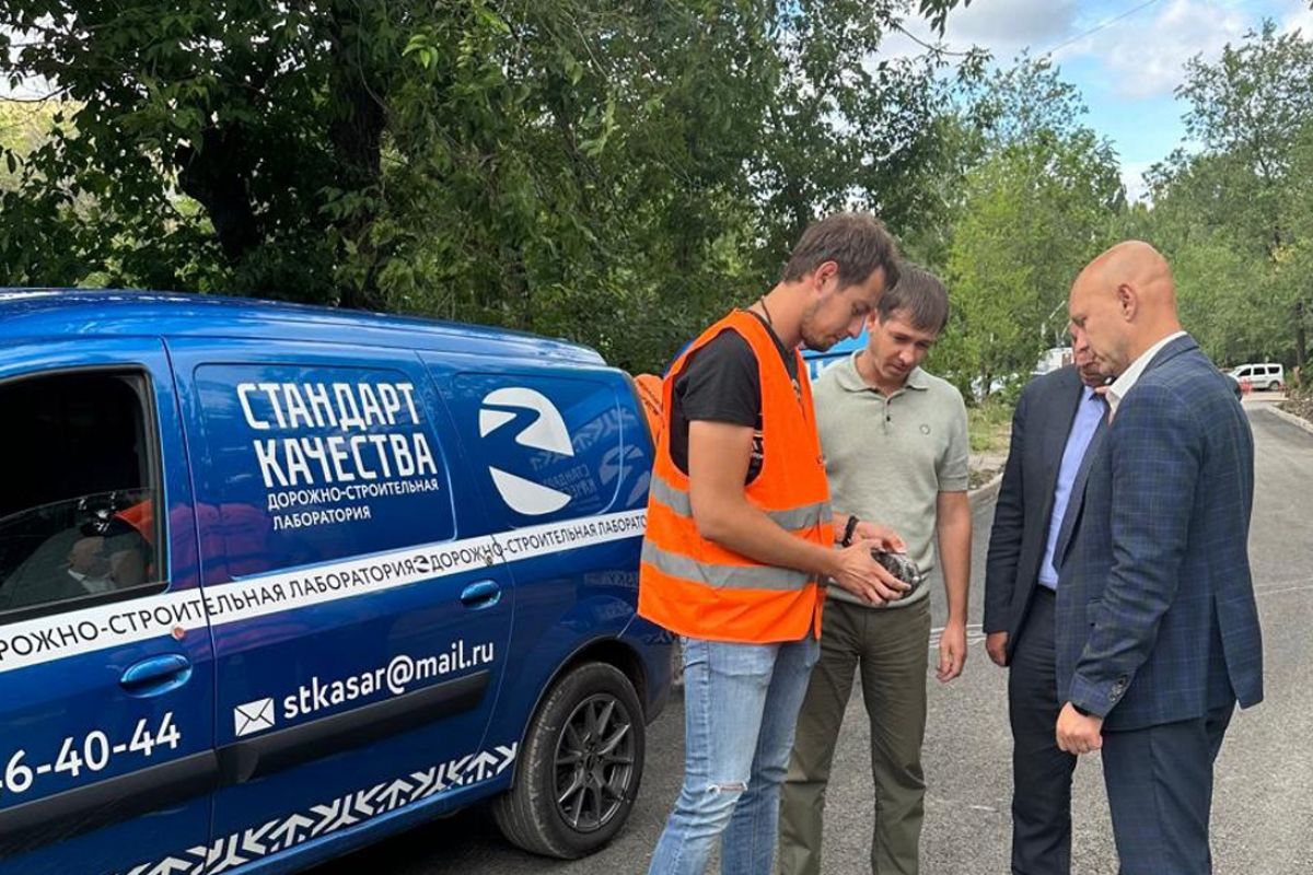 В Ленинском районе Саратова провели мониторинг качества дорог | 03.07.2024  | Саратов - БезФормата