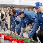 В Казани более 100 человек почтили память погибших детей Донбасса