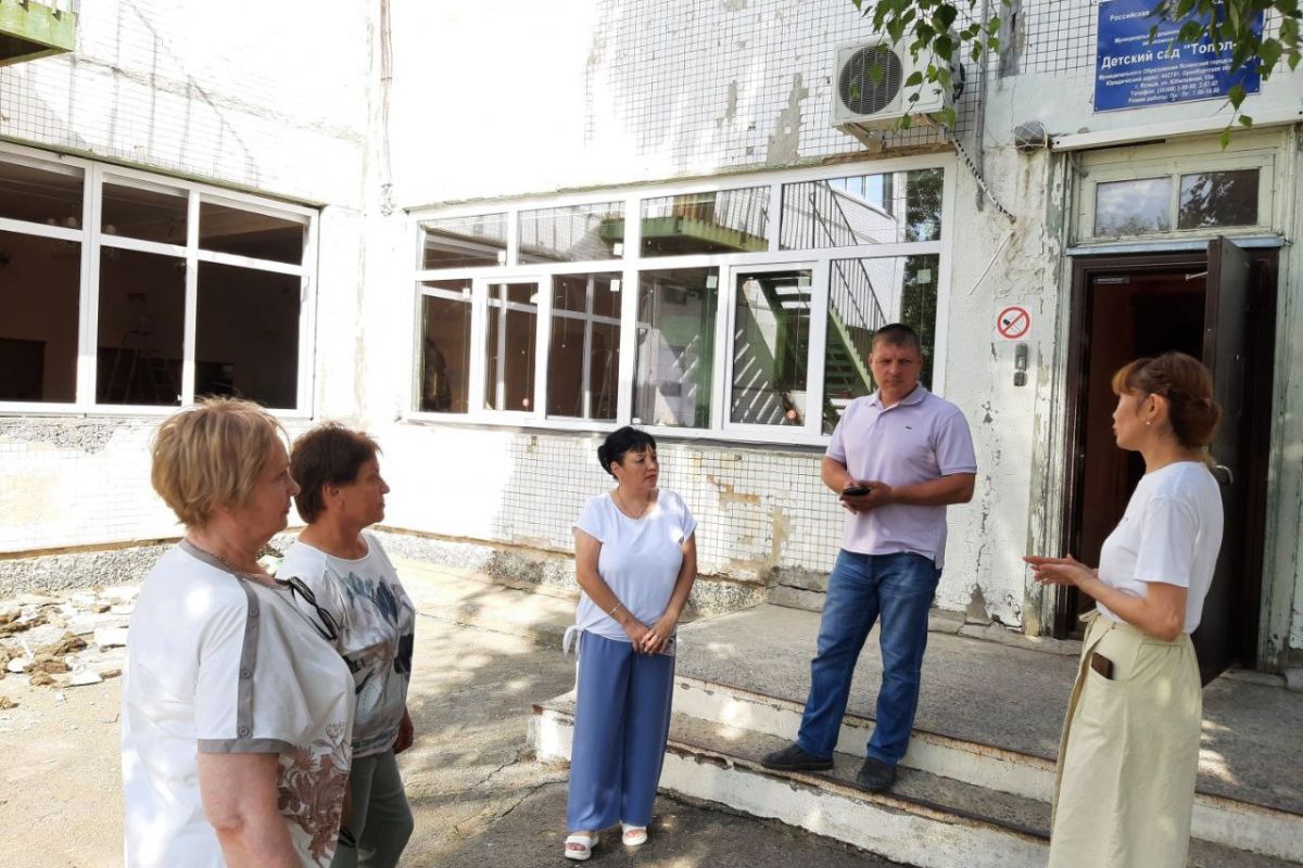 В детском саду «Тополек» в Ясном меняют окна | 05.07.2024 | Новости  Оренбурга - БезФормата