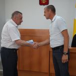 Ряды членов партии пополняются
