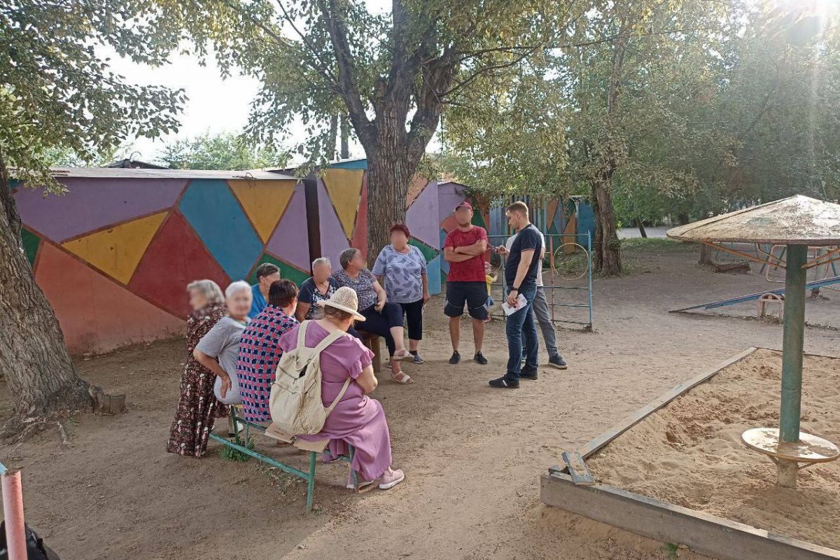 Городская среда в Чите: теперь во дворах на улице Набережной есть освещение