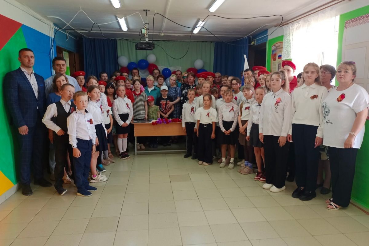 В МБОУ «Сепольская ООШ» Кочевского муниципального округа состоялось торжественное открытие «Парты Героя»