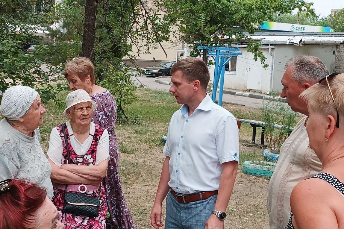 Алексей Сидоров поможет решить коммунальные проблемы жителей Ленинского района