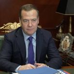 Дмитрий Медведев поздравил председателя Единой социалистической партии Николаса Мадуро с победой на выборах Президента Венесуэлы