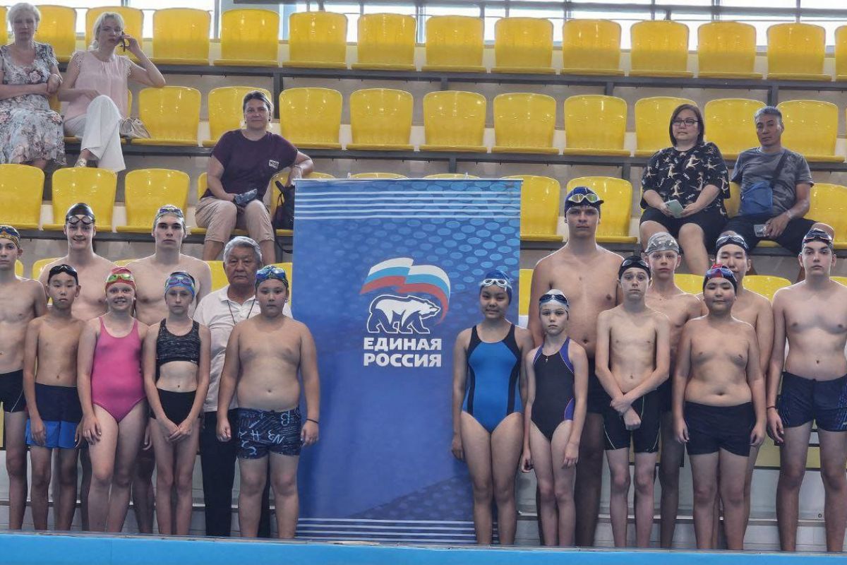 «Единая Россия» организовала открытую тренировку по спортивному плаванию для юных спортсменов в рамках летнего спортивного марафона «Сила России»