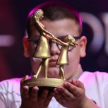 В Астрахани при поддержке «Единой России» наградили лауреатов Всероссийской премии для родителей детей с инвалидностью «Особенное счастье»