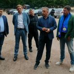 Партийный десант в парке Лесоводов