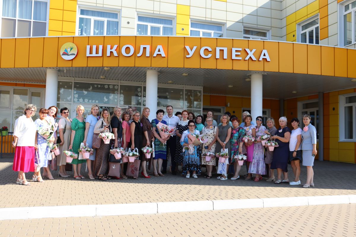 «Женское движение Единой России» открыло женский клуб в приграничном районе Белгородской области