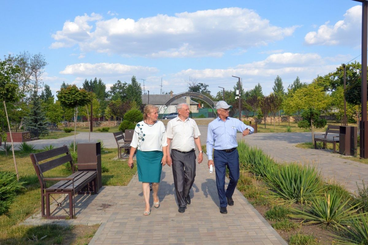 «Единая Россия» провела мониторинг нового парка «Шахтерский» в Белокалитвинском районе