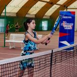 В Донецке «Единая Россия» организовала для детей открытую тренировку по теннису