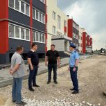 Борис Ясинский провел осмотр строительства многоквартирных домов в Рязанском районе