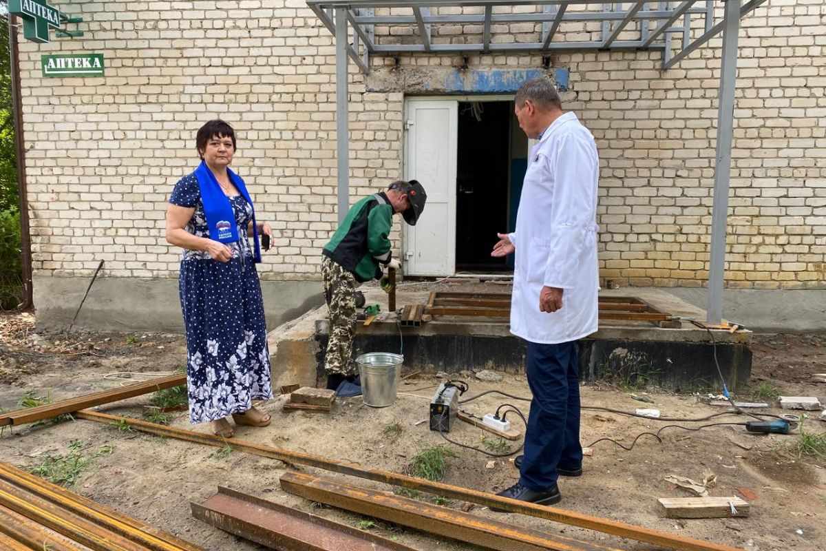 "Народная программа ЕР": в Зубово-Полянском районе проходит ремонт районной больницы