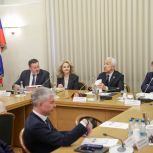 «Единая Россия» и Правительство продолжат совместную работу по решению одной из сложнейших задач – повышению уровня рождаемости в России