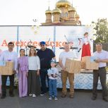 В Алексеевском районе вручили партбилеты многодетным новым членам «Единой России»