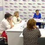 Депутат Госдумы Лариса Тутова провела приемы граждан по вопросам образования