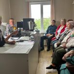 В Ненецком автономном округе состоялась встреча Уполномоченного по правам человека Екатерины Ждановой с активистами клуба общения пенсионеров «Миряночка», организованная депутатом фракции «Единая Россия» в Собрании депутатов НАО Виктором Гмыриным