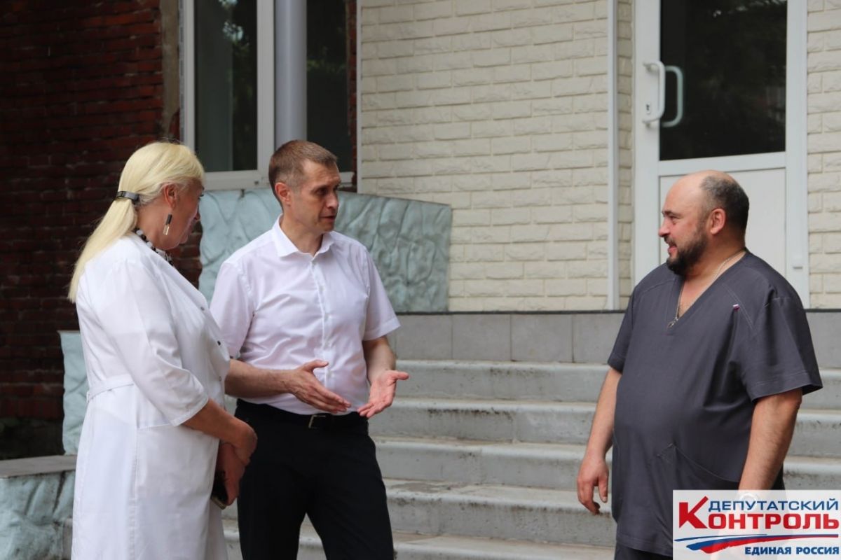 Роман Калинин: В ОКБ им. Семашко вскоре откроется первое в регионе отделение рефракционной лазерной хирургии