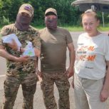 Марина Малосай передала гуманитарную помощь в госпиталь Курской области
