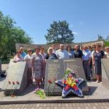 В день ветеранов боевых действий партактив принял участие в памятных мероприятиях