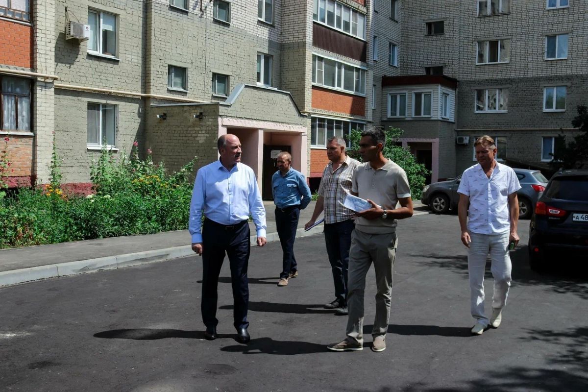«Единая Россия» контролирует качество ремонта дворов