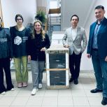 Единороссы передали ветерану войны домашнюю бытовую технику