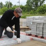 В Калачинске продолжается благоустройство пешеходной улицы по проекту «ФКГС»