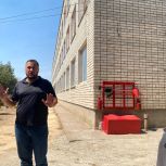В Виноградовской школе заменена система отопления и реконструирован пищеблок – ход работ на трех социальных объектах Алешкинского округа проверил народный контроль «Единой России»
