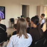 «Крепкая семья» провела кинопоказ для семей республики