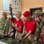 «Единая Россия» организовала урок мужества для кузбасских школьников