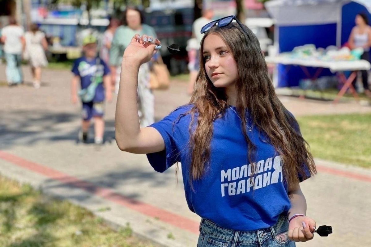 Активистка «Молодой Гвардии Единой России» Вика Болдакова стала победительницей всероссийского турнира по дартсу