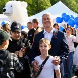 Артур Парфенчиков поздравил жителей Карелии с Днем молодежи