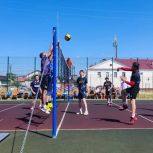 В Звенигово прошёл турнир «Волейбольная жара - 2025»