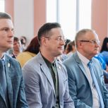 Единороссы поздравили сотрудников «Почты России» с профессиональным праздником