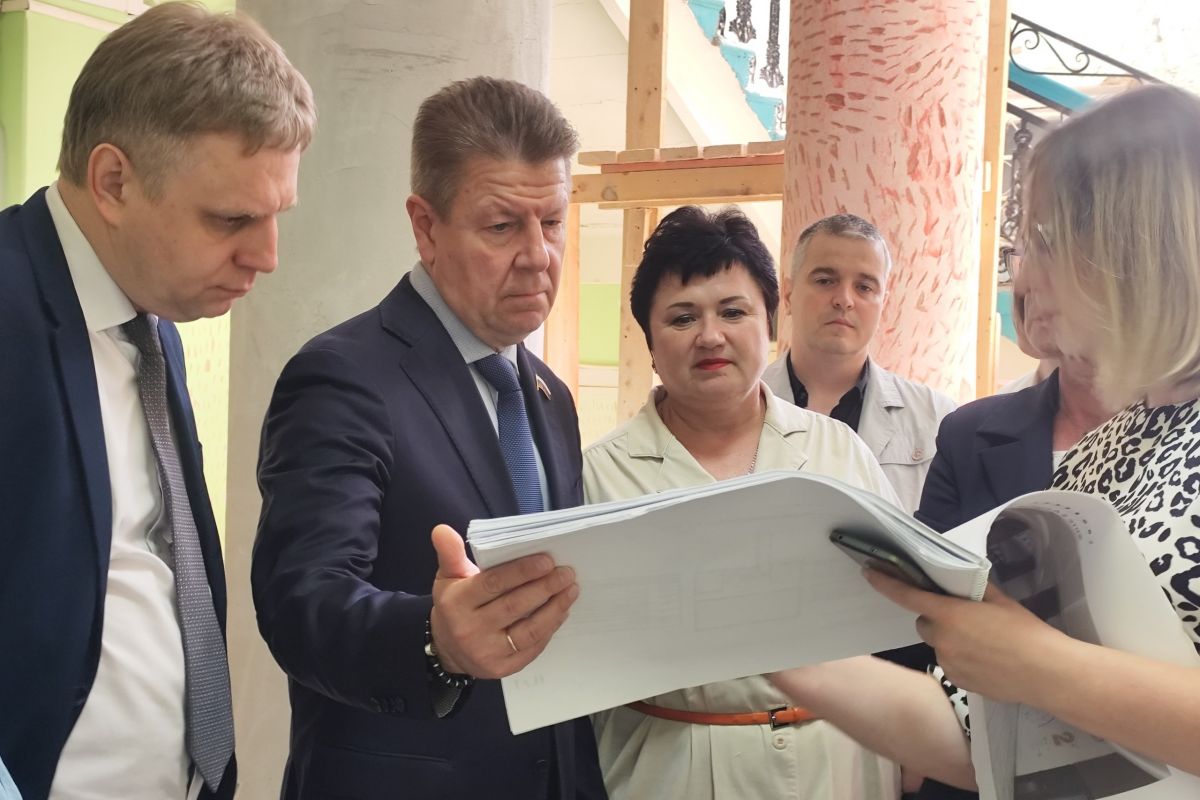 Партийный десант «Единой России» побывал в Костромском автотранспортном колледже