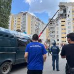 Волонтёры «Единой России» помогают пострадавшим в результате обрушения многоквартирного дома в Саратове