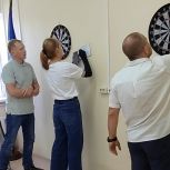 Партийцы Орджоникидзевского местного отделения провели тренировку по дартсу