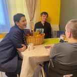 Жанна Рябцева навестила ветерана СВО, Кавалера Ордена Мужества Виктора Баутина