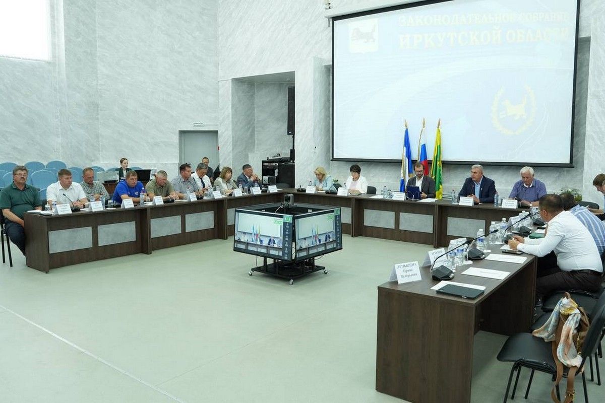 Единороссы Иркутской области предлагают субсидировать создание торговых площадок для фермеров