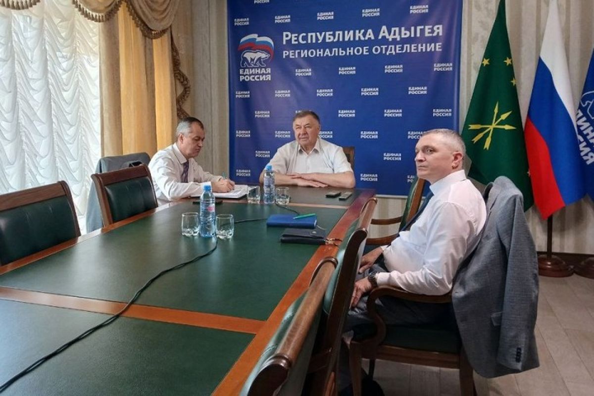 Председатель Госсовета-Хасэ Владимир Нарожный принял участие в обсуждении реализации госпрограммы «Комплексное развитие сельских территорий» в регионах.
