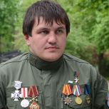 Совет сторонников «Единой России» в ДНР возглавил Герой республики, командир легендарной бригады «Пятнашка» Ахрик Авидзба