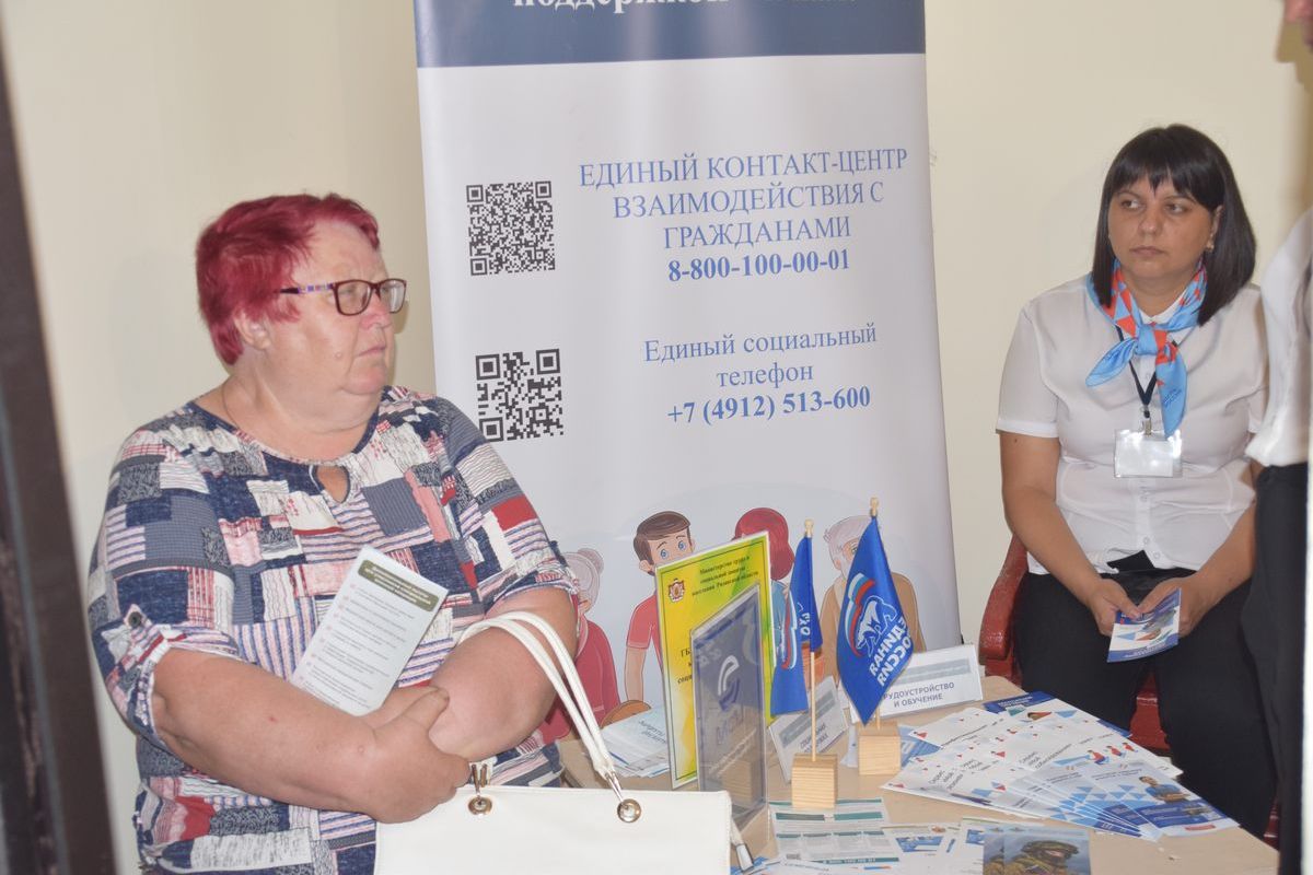 Социальный автопоезд «Забота и здоровье» посетил Клепиковский район